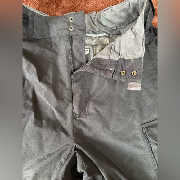 Authentic BURTON RONIN snowboard pants - Picture 10 of 16